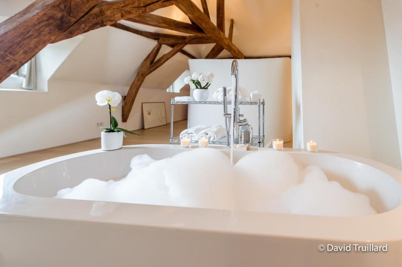 Suite Mana Ohana - Luxe Et Authenticite A 2 Pas De La Place Ducale Avec Parking Prive Charleville-Mezieres Exterior photo