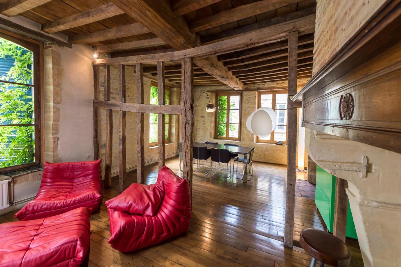 Suite Mana Ohana - Luxe Et Authenticite A 2 Pas De La Place Ducale Avec Parking Prive Charleville-Mezieres Exterior photo