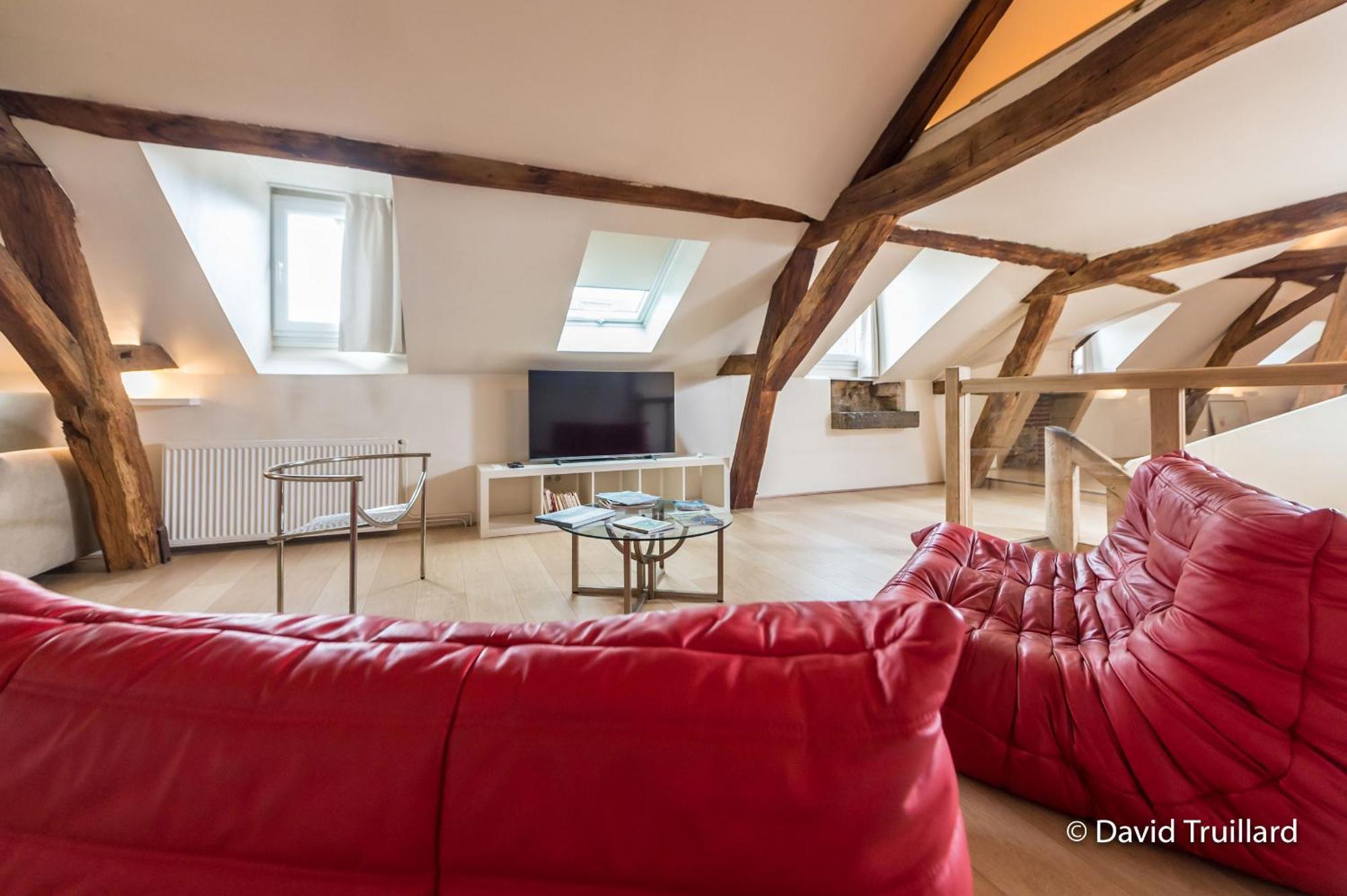 Suite Mana Ohana - Luxe Et Authenticite A 2 Pas De La Place Ducale Avec Parking Prive Charleville-Mezieres Exterior photo